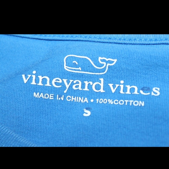 Vineyard Vines T-Shirt - Picture 3 of 3